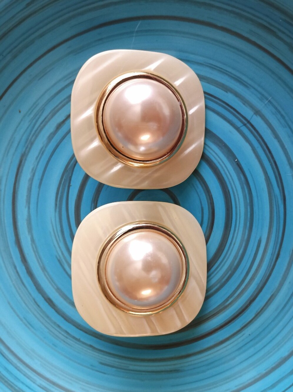 Vintage X-Large Mother of Pearl Square Gold Tone Clip-On Earrings